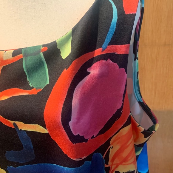 Colourful Tank fits like a 2X - Picture 3 of 6